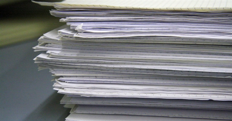 Maßnahmenpaket des Kultusministeriums zur Reduzierung bürokratischer Hürden an Schulen: Erste gute Schritte auf einem langen Weg